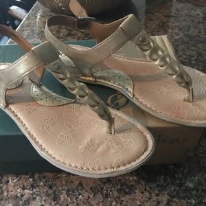 boc cekis light gold sandal size 8 new in box!